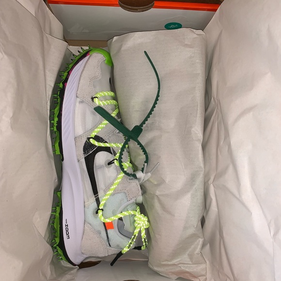 *SOLD* Nike X Off-White Zoom Terra Kiger 5 Size w9 - Picture 2 of 3